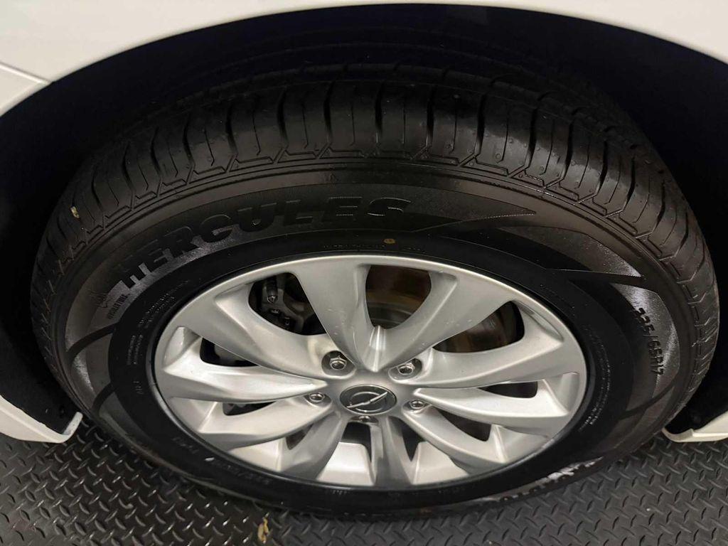 used 2018 Chrysler Pacifica car, priced at $19,887