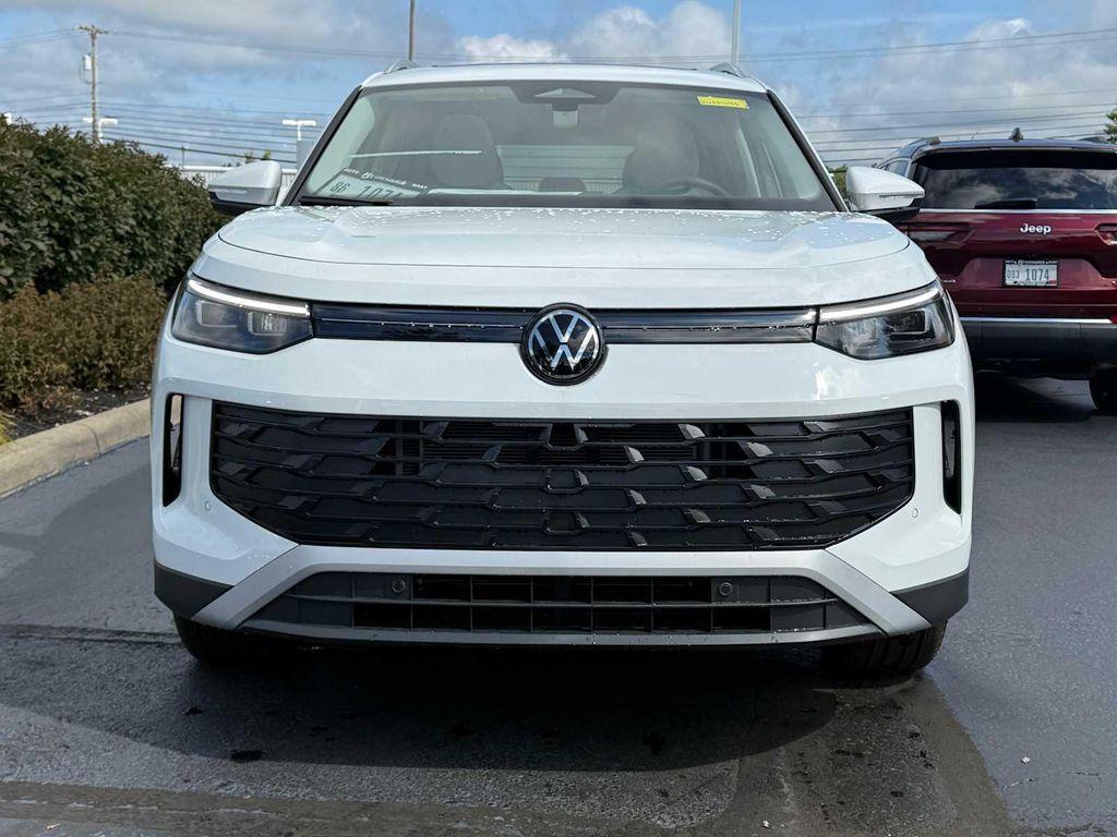 new 2025 Volkswagen Tiguan car, priced at $36,520