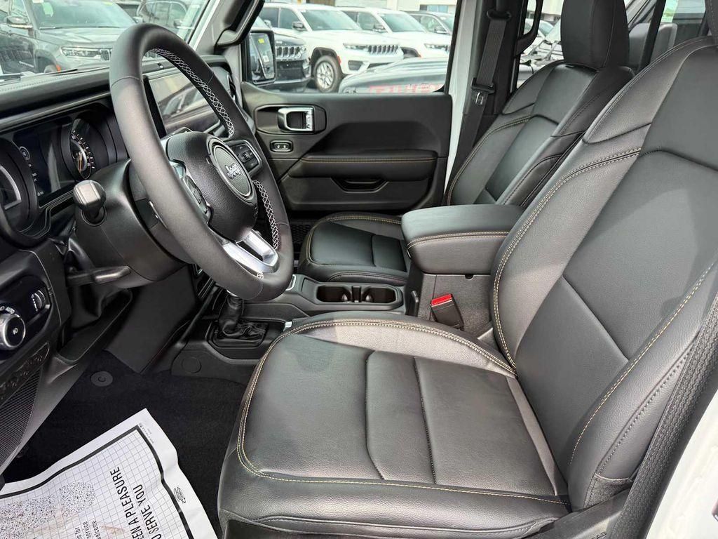 new 2025 Jeep Wrangler car, priced at $52,858