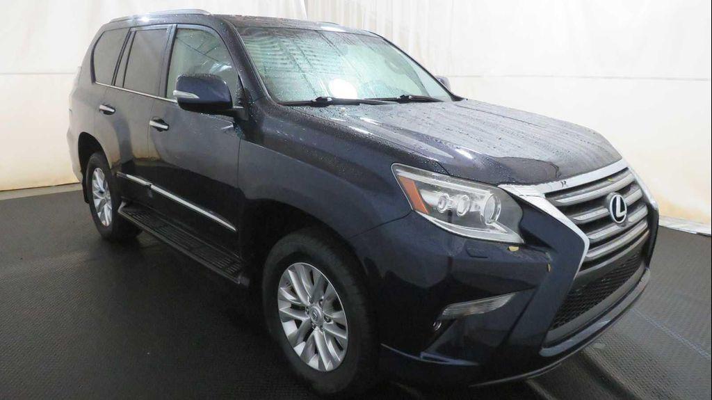 used 2019 Lexus GX 460 car, priced at $33,833