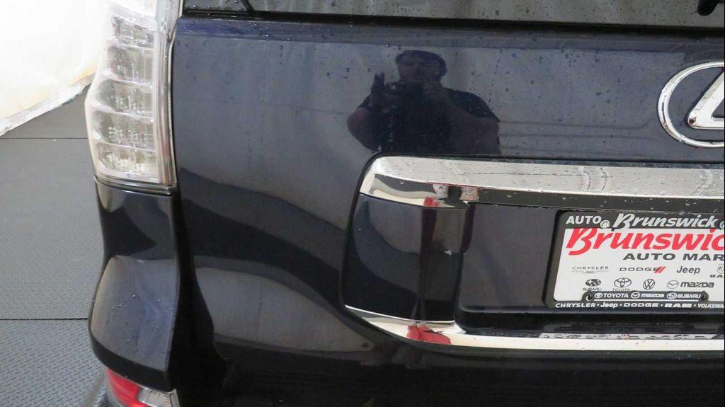 used 2019 Lexus GX 460 car, priced at $33,833