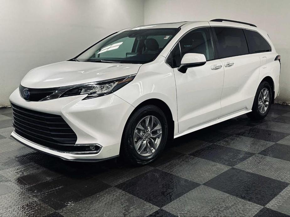 used 2022 Toyota Sienna car, priced at $46,997