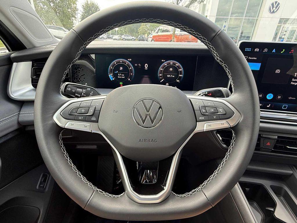 new 2025 Volkswagen Tiguan car, priced at $36,520