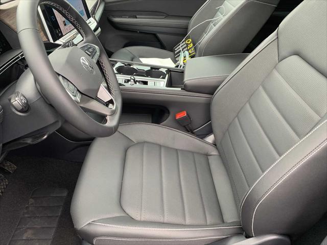 new 2025 Volkswagen Atlas car, priced at $49,900