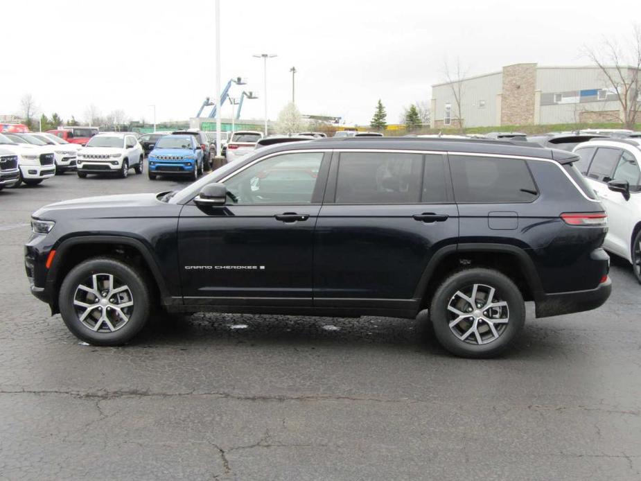 new 2024 Jeep Grand Cherokee L car, priced at $48,752