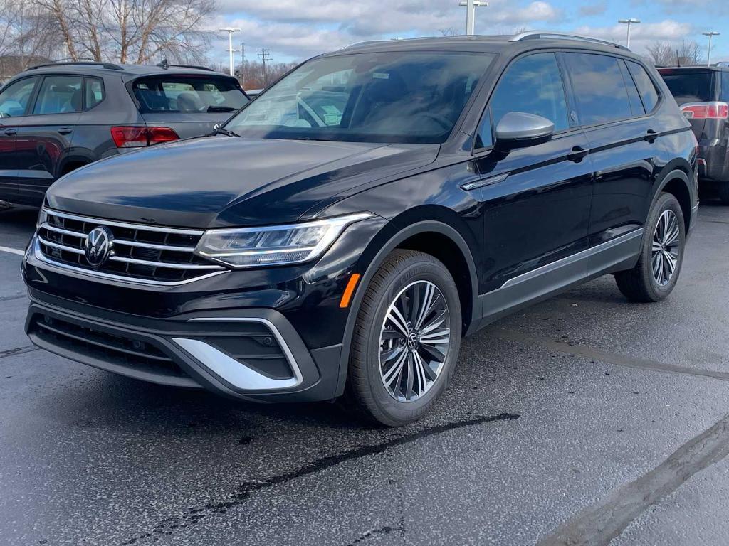 new 2024 Volkswagen Tiguan car, priced at $33,035