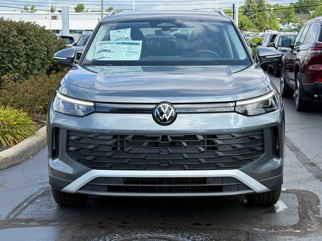 new 2025 Volkswagen Tiguan car, priced at $35,488