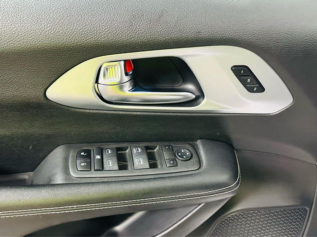 used 2021 Chrysler Pacifica car, priced at $31,929