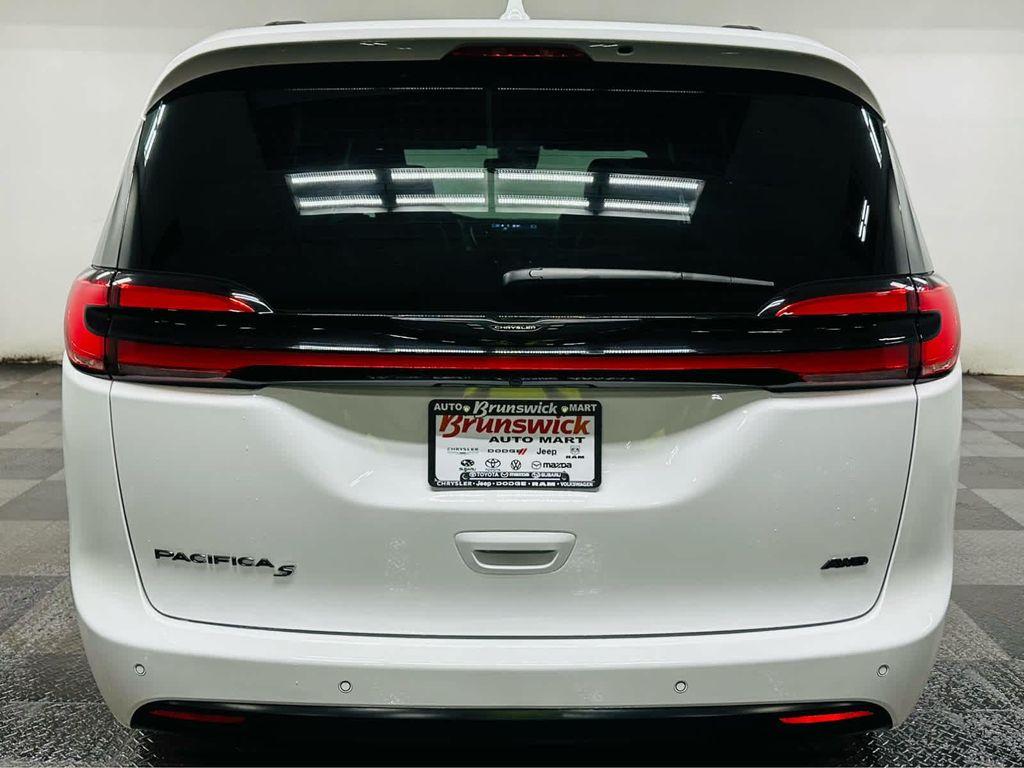 used 2021 Chrysler Pacifica car, priced at $31,929