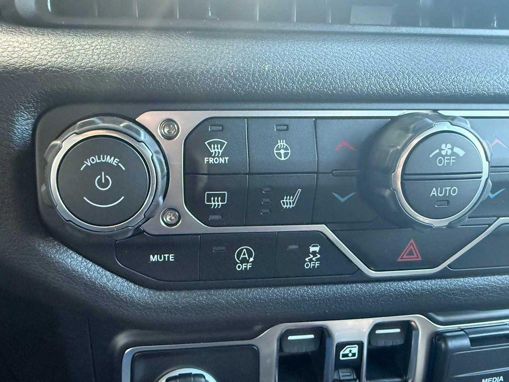 new 2026 Jeep Wrangler car, priced at $48,402