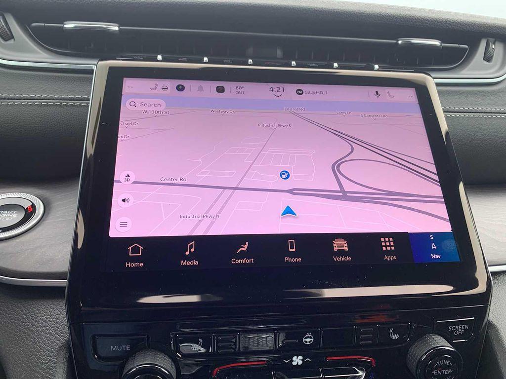new 2025 Jeep Grand Cherokee car, priced at $39,761