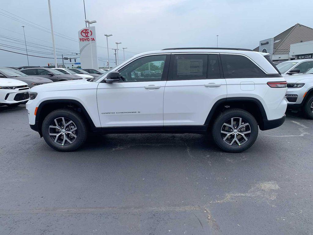 new 2025 Jeep Grand Cherokee car, priced at $39,761