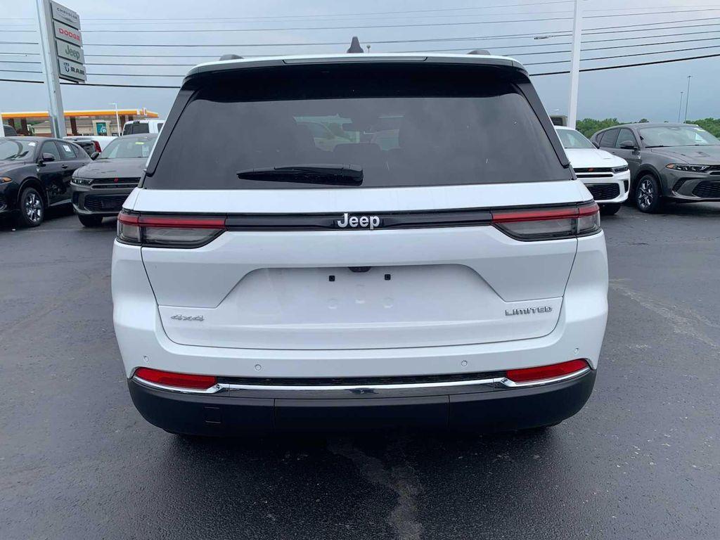 new 2025 Jeep Grand Cherokee car, priced at $39,761