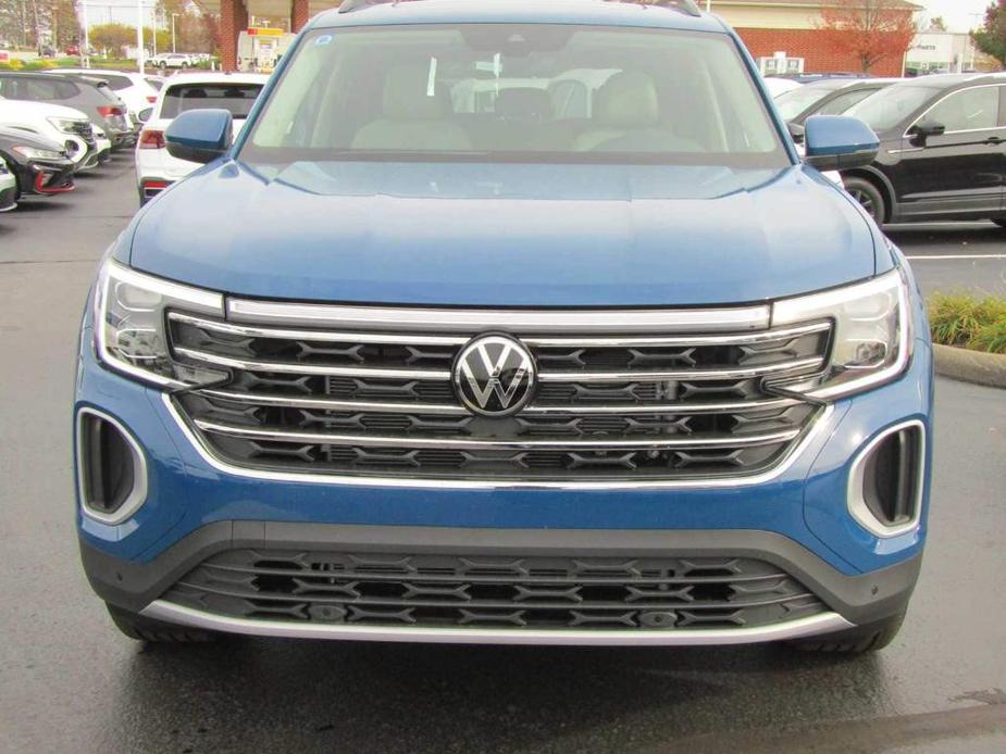 new 2025 Volkswagen Atlas car, priced at $45,671