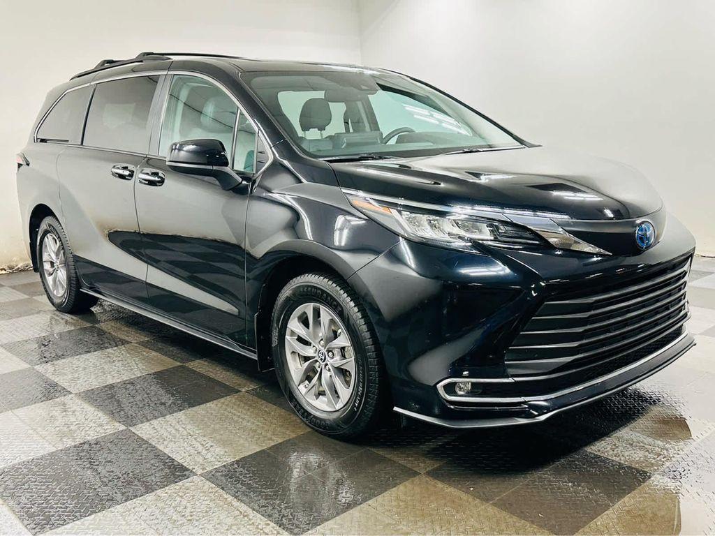used 2023 Toyota Sienna car, priced at $44,966