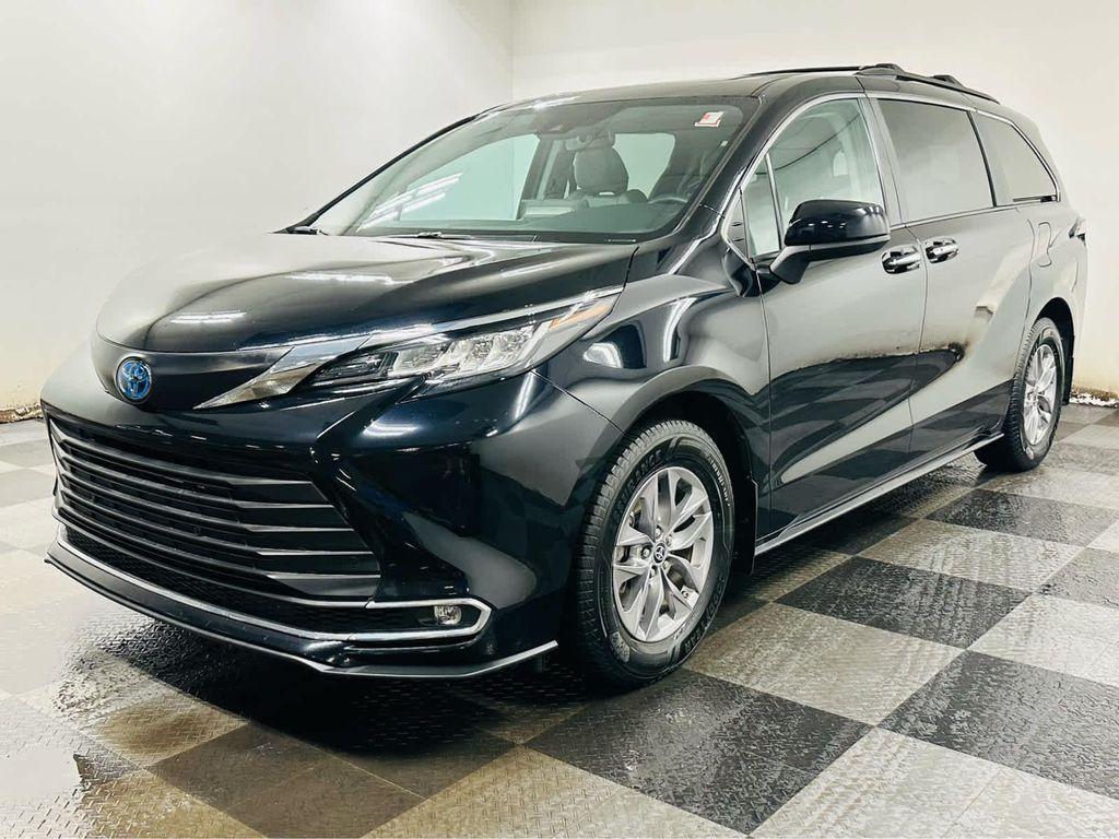 used 2023 Toyota Sienna car, priced at $44,966