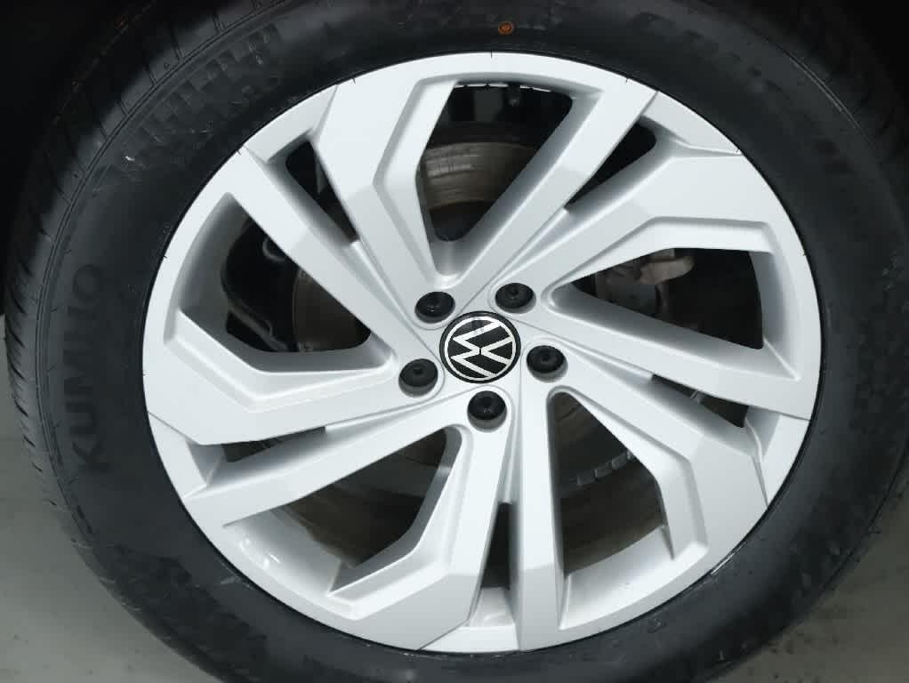 used 2021 Volkswagen Atlas Cross Sport car, priced at $26,176