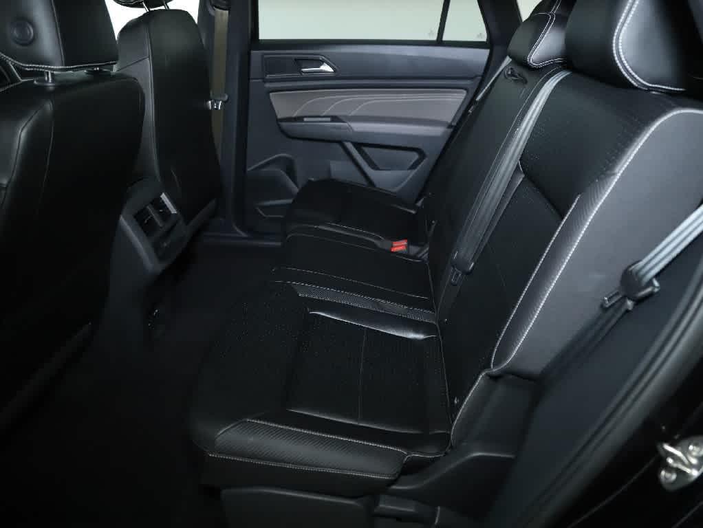 used 2021 Volkswagen Atlas Cross Sport car, priced at $26,176