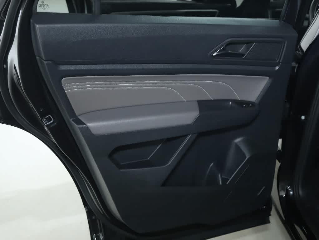 used 2021 Volkswagen Atlas Cross Sport car, priced at $26,176