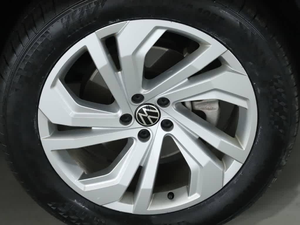 used 2021 Volkswagen Atlas Cross Sport car, priced at $26,176