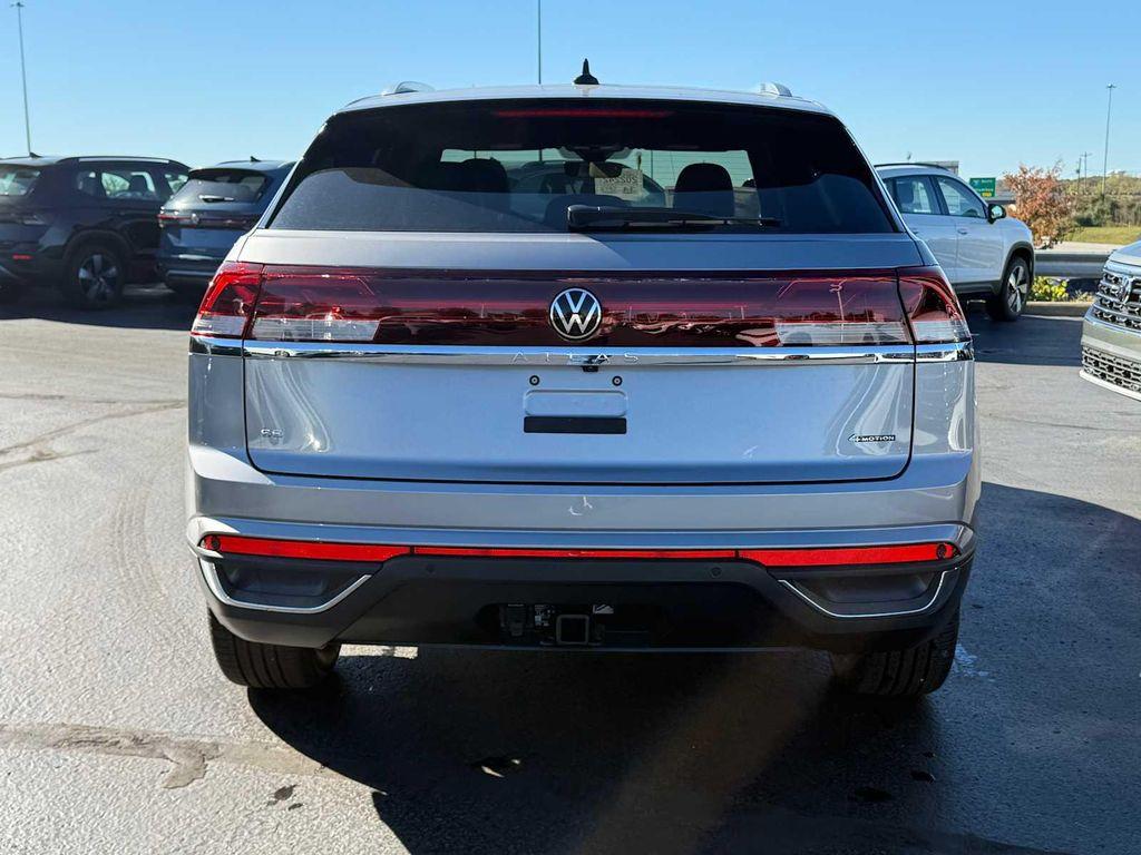 new 2026 Volkswagen Atlas Cross Sport car, priced at $47,351