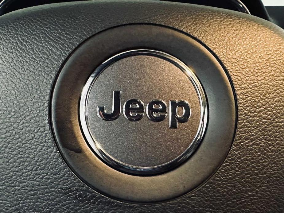 used 2021 Jeep Grand Cherokee car, priced at $31,746