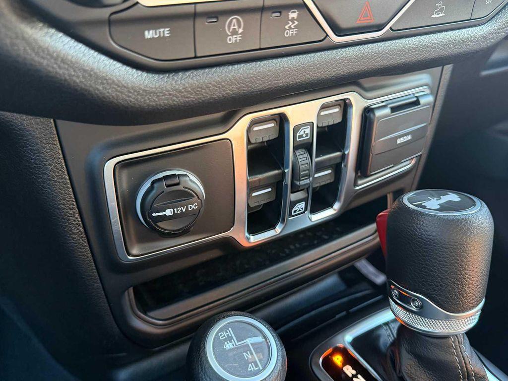 new 2026 Jeep Wrangler car, priced at $49,925