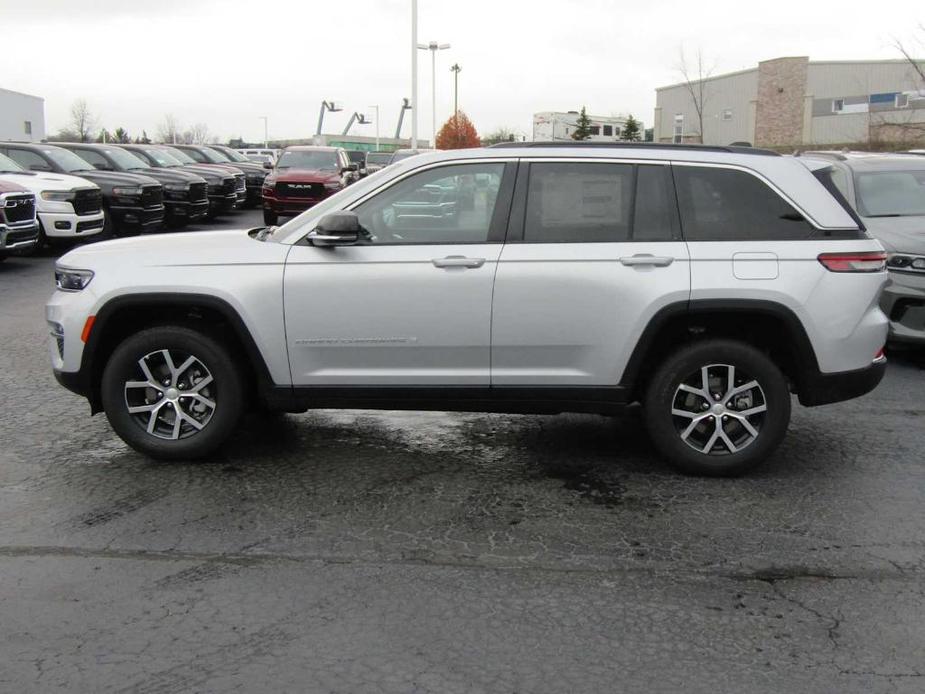 new 2025 Jeep Grand Cherokee car, priced at $47,745