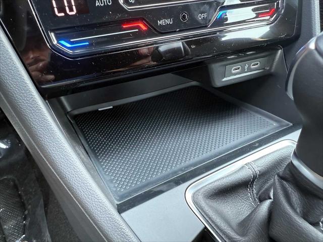 new 2025 Volkswagen Jetta car, priced at $25,221