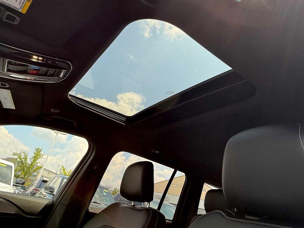 new 2025 Jeep Grand Cherokee L car, priced at $45,550