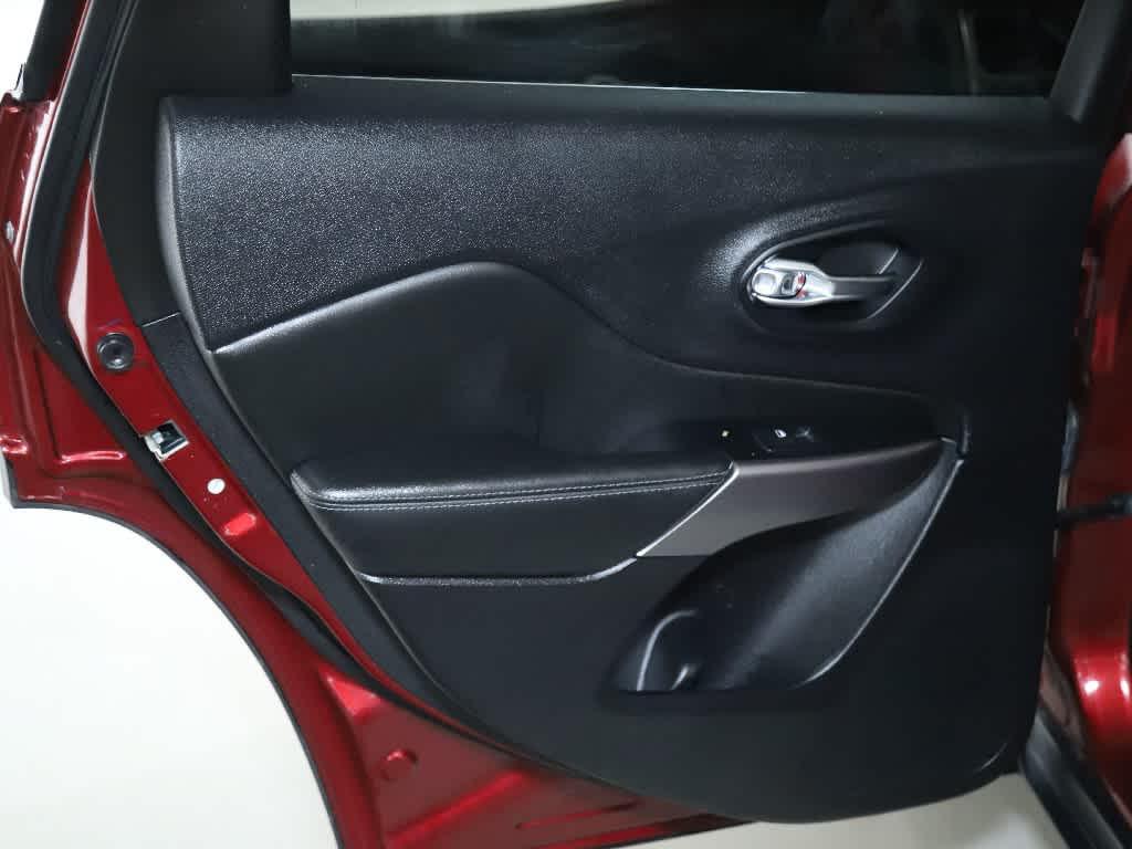 used 2022 Jeep Cherokee car, priced at $24,898