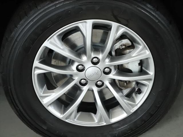 used 2022 Jeep Cherokee car, priced at $28,978