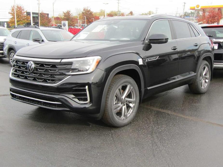 new 2024 Volkswagen Atlas Cross Sport car, priced at $50,738