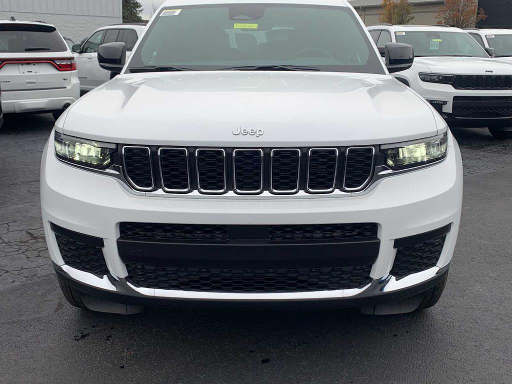 new 2025 Jeep Grand Cherokee L car, priced at $42,974