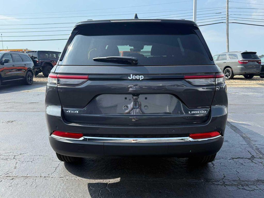 new 2025 Jeep Grand Cherokee car, priced at $38,609