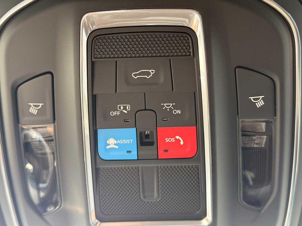 new 2025 Jeep Grand Cherokee car, priced at $38,609