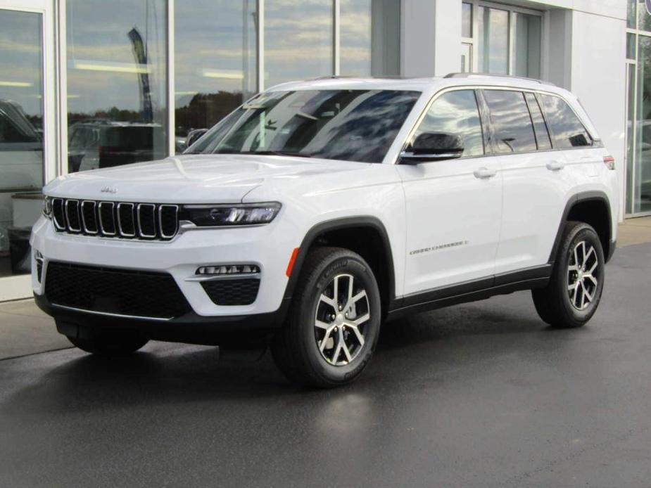 new 2024 Jeep Grand Cherokee car, priced at $49,700