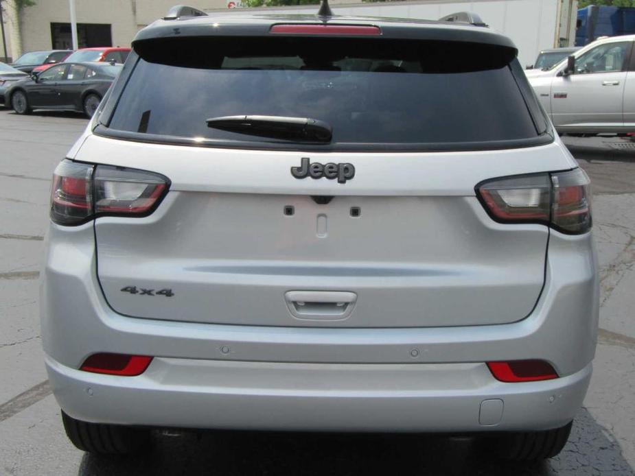 new 2024 Jeep Compass car, priced at $35,361