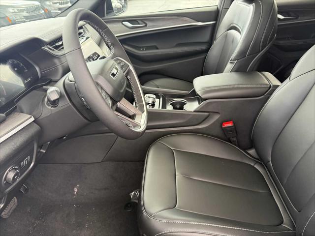 new 2025 Jeep Grand Cherokee car, priced at $51,457