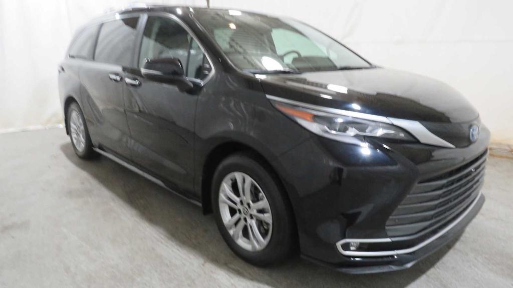 used 2022 Toyota Sienna car, priced at $49,987