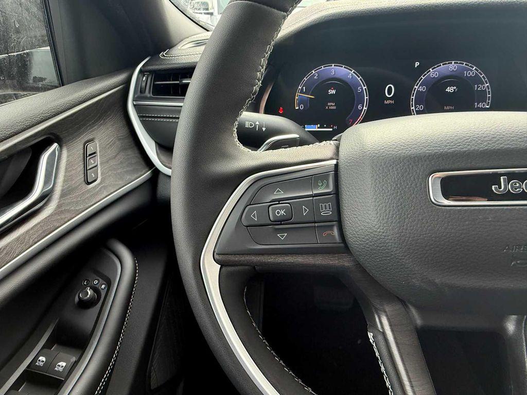 new 2025 Jeep Grand Cherokee L car, priced at $51,390