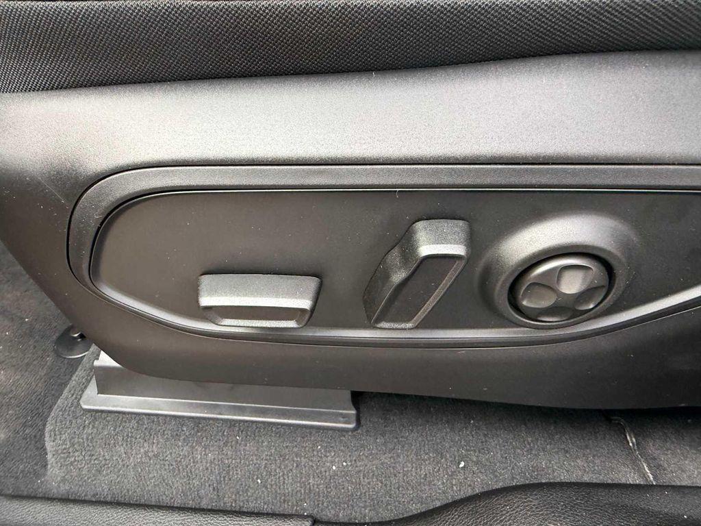 new 2025 Jeep Grand Cherokee L car, priced at $51,390