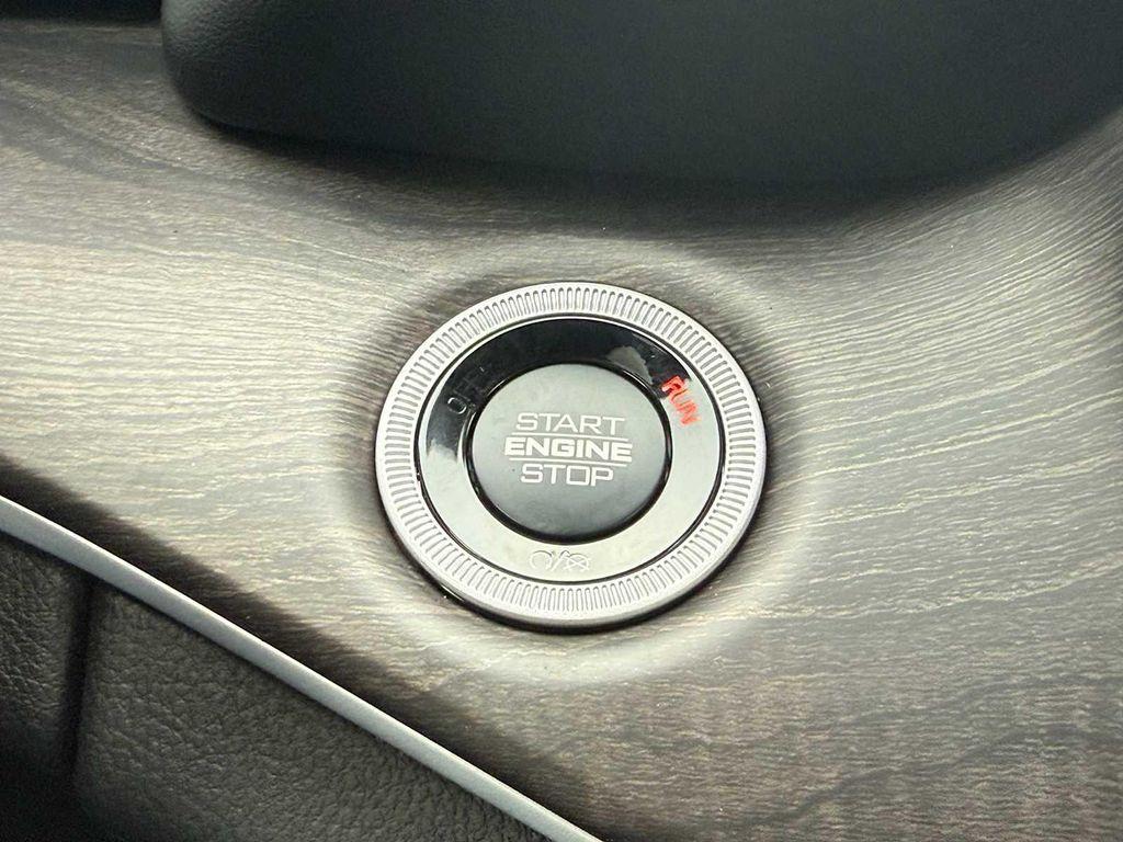 new 2025 Jeep Grand Cherokee L car, priced at $51,390