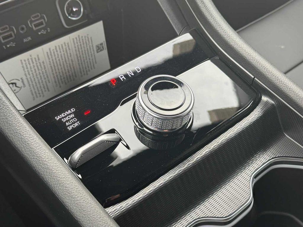 new 2025 Jeep Grand Cherokee L car, priced at $51,390