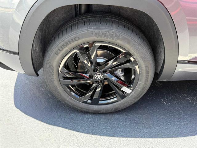 new 2025 Volkswagen Atlas Cross Sport car, priced at $50,210