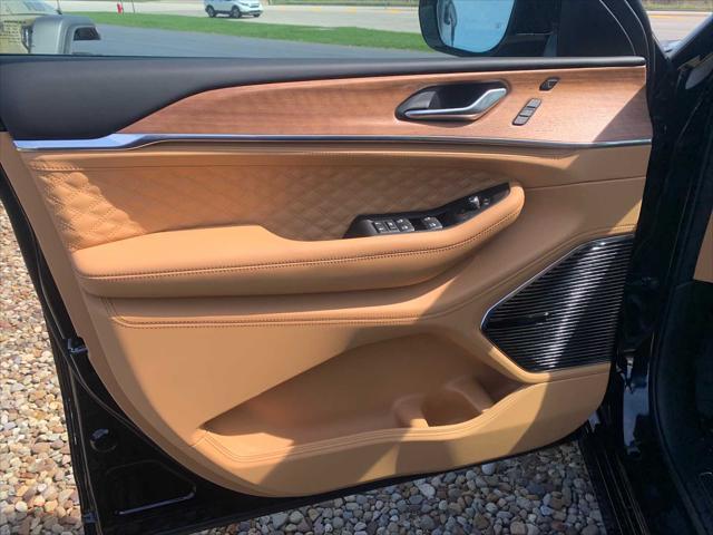 new 2025 Jeep Grand Cherokee car, priced at $64,380