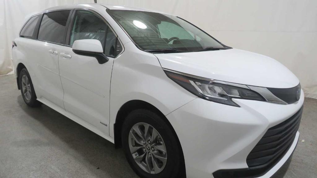 used 2021 Toyota Sienna car, priced at $36,140