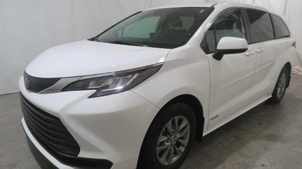 used 2021 Toyota Sienna car, priced at $36,140