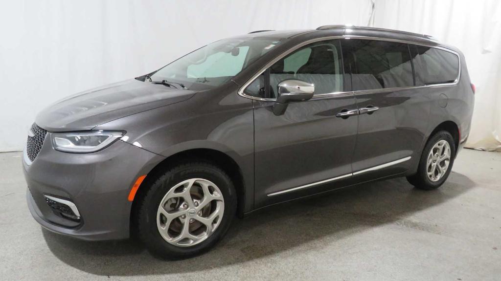 used 2021 Chrysler Pacifica car, priced at $39,177