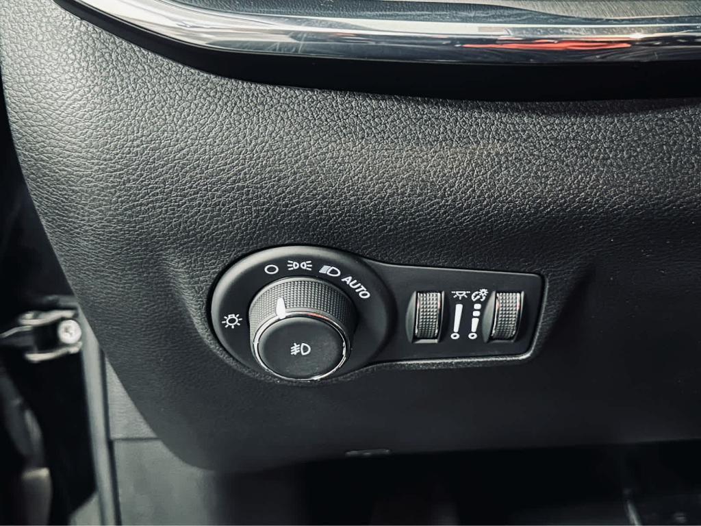 used 2022 Jeep Compass car, priced at $28,865